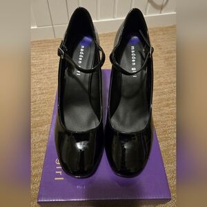 NWOT Madden Girl Black Patent Mary Jane Heels - Size 8.5